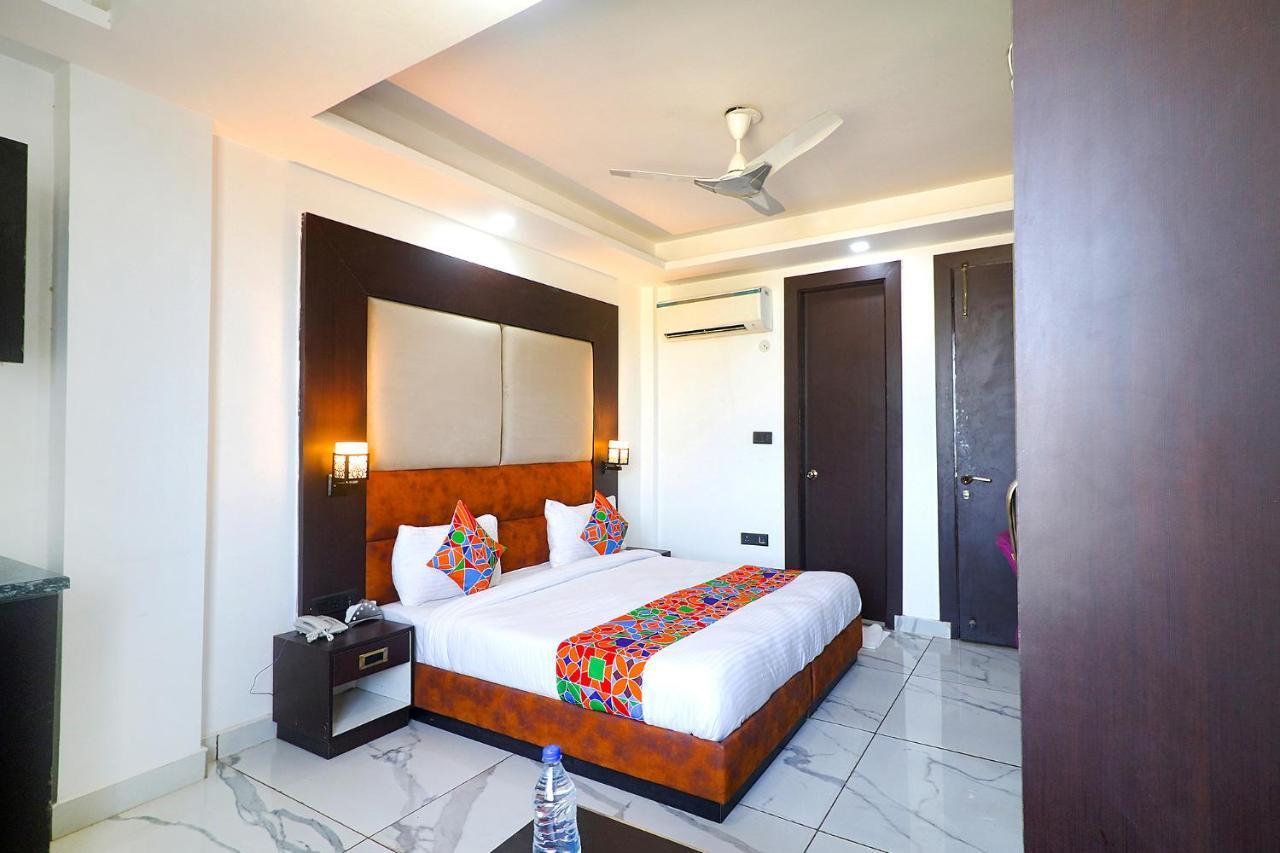 Fabhotel Kiara The Private Suites Γκουργκάον Εξωτερικό φωτογραφία