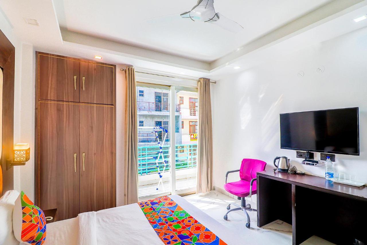 Fabhotel Kiara The Private Suites Γκουργκάον Εξωτερικό φωτογραφία